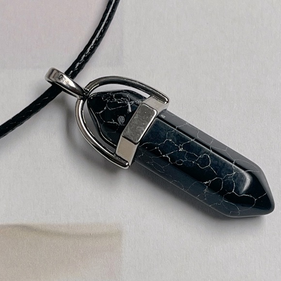 Healing ❤️🩹 Crystal Gemstone Necklace Pendant Energy Meditation. - Picture 1 of 3